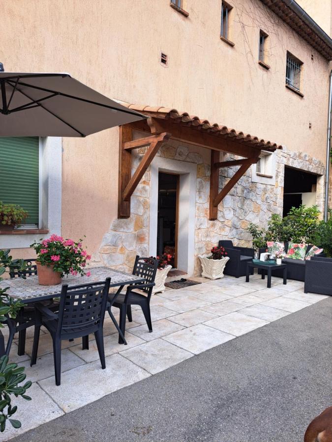 Gite Mireille Carros Exterior photo