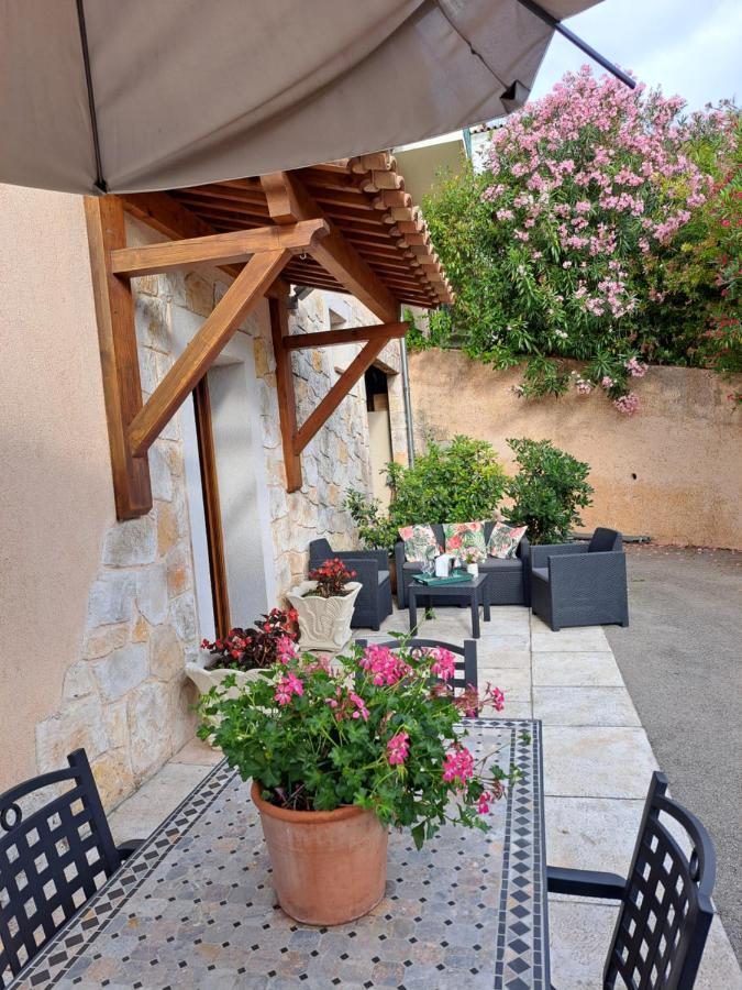 Gite Mireille Carros Exterior photo