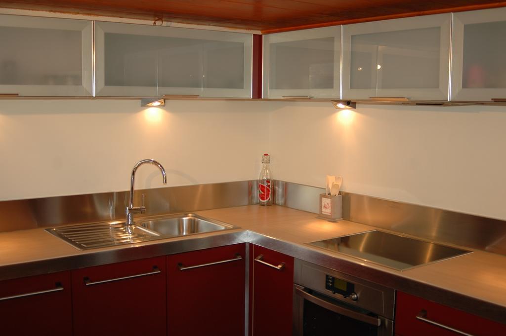 Gite Mireille Carros Room photo